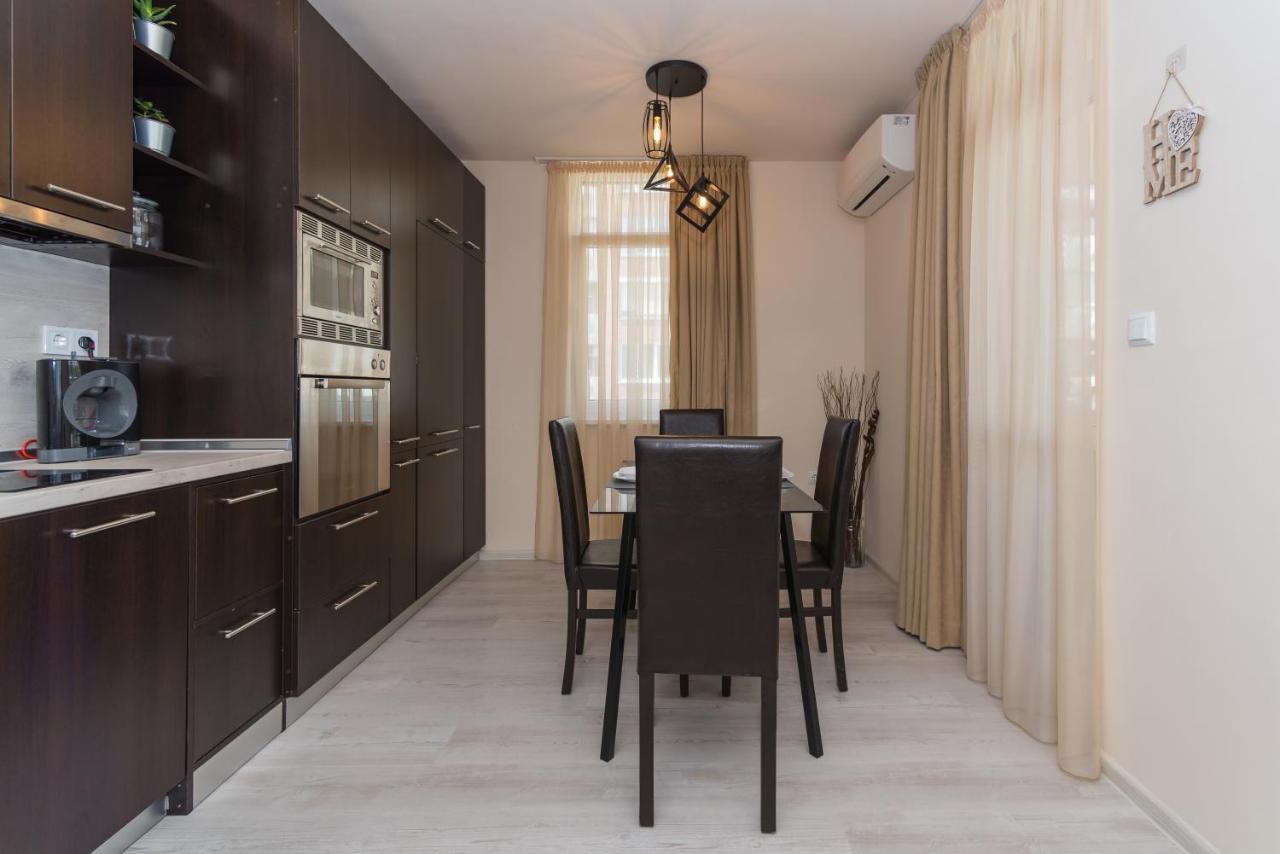 Alma Apartment - Stylish 1Bd Flat With Balcony By Flat Mаnager Пловдив Екстер'єр фото